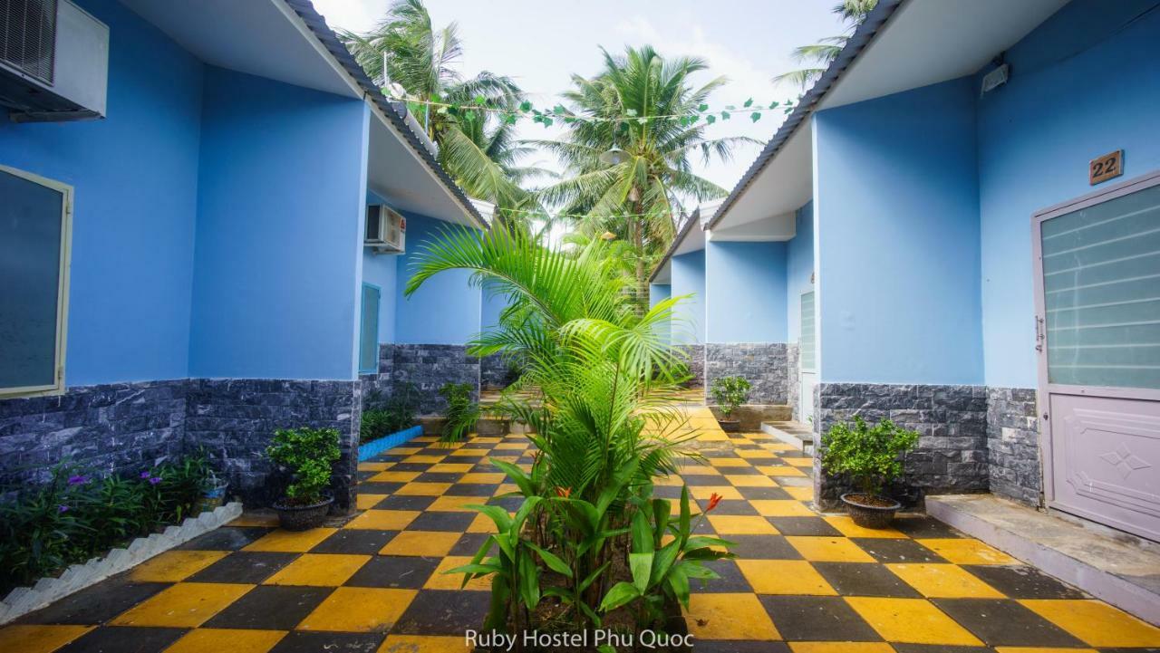 Ruby Phu Quoc Hostel Exteriör bild