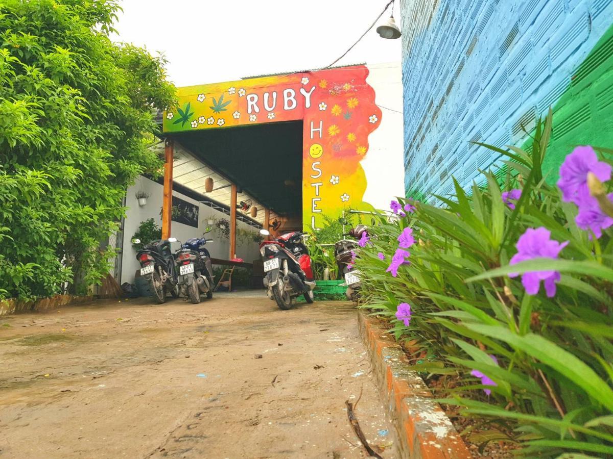 Ruby Phu Quoc Hostel Exteriör bild