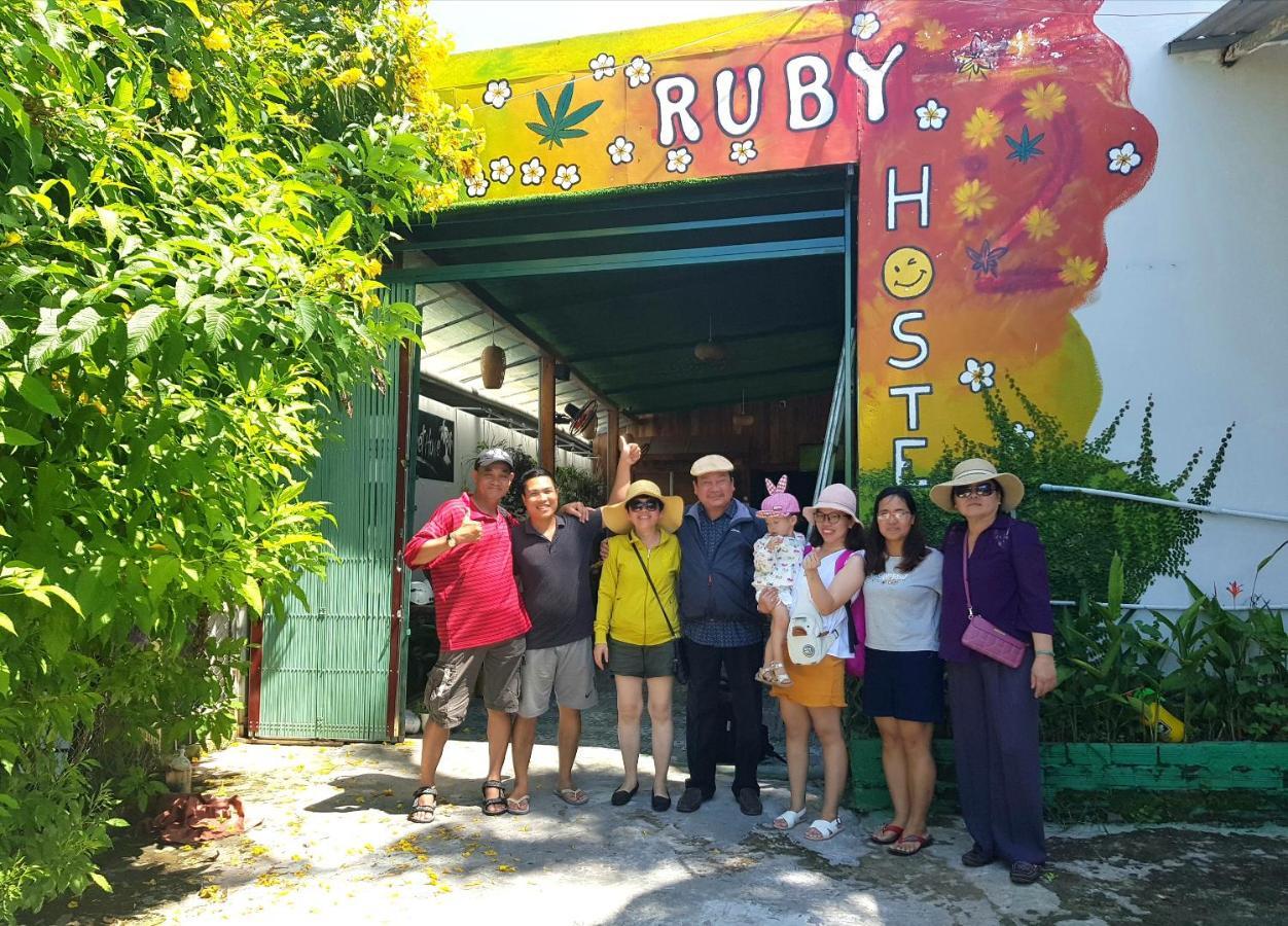 Ruby Phu Quoc Hostel Exteriör bild