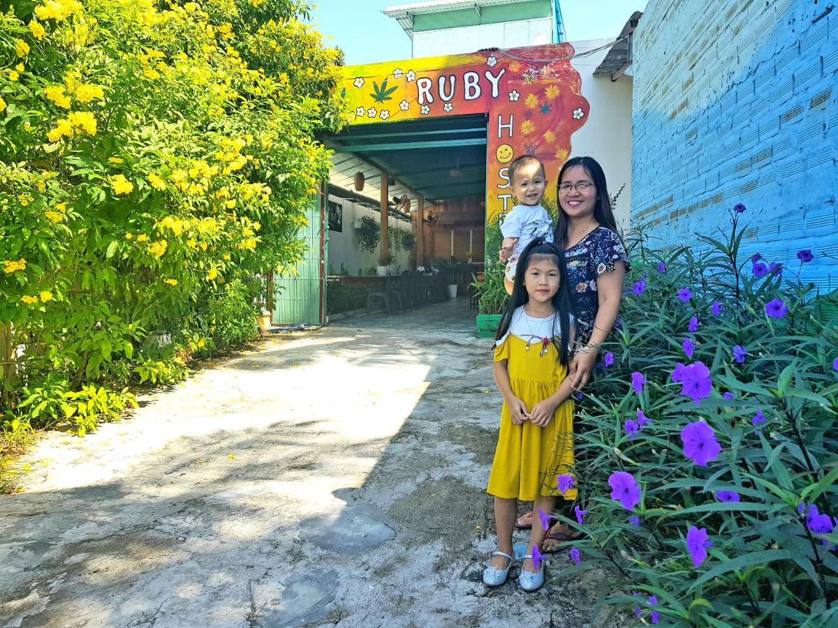 Ruby Phu Quoc Hostel Exteriör bild