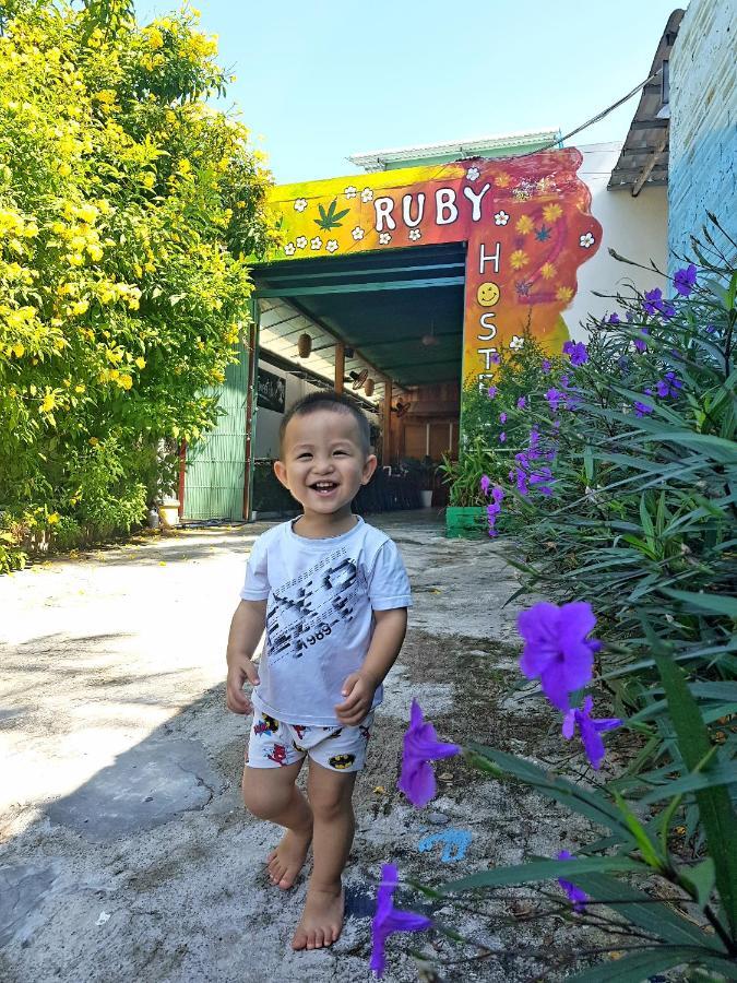 Ruby Phu Quoc Hostel Exteriör bild