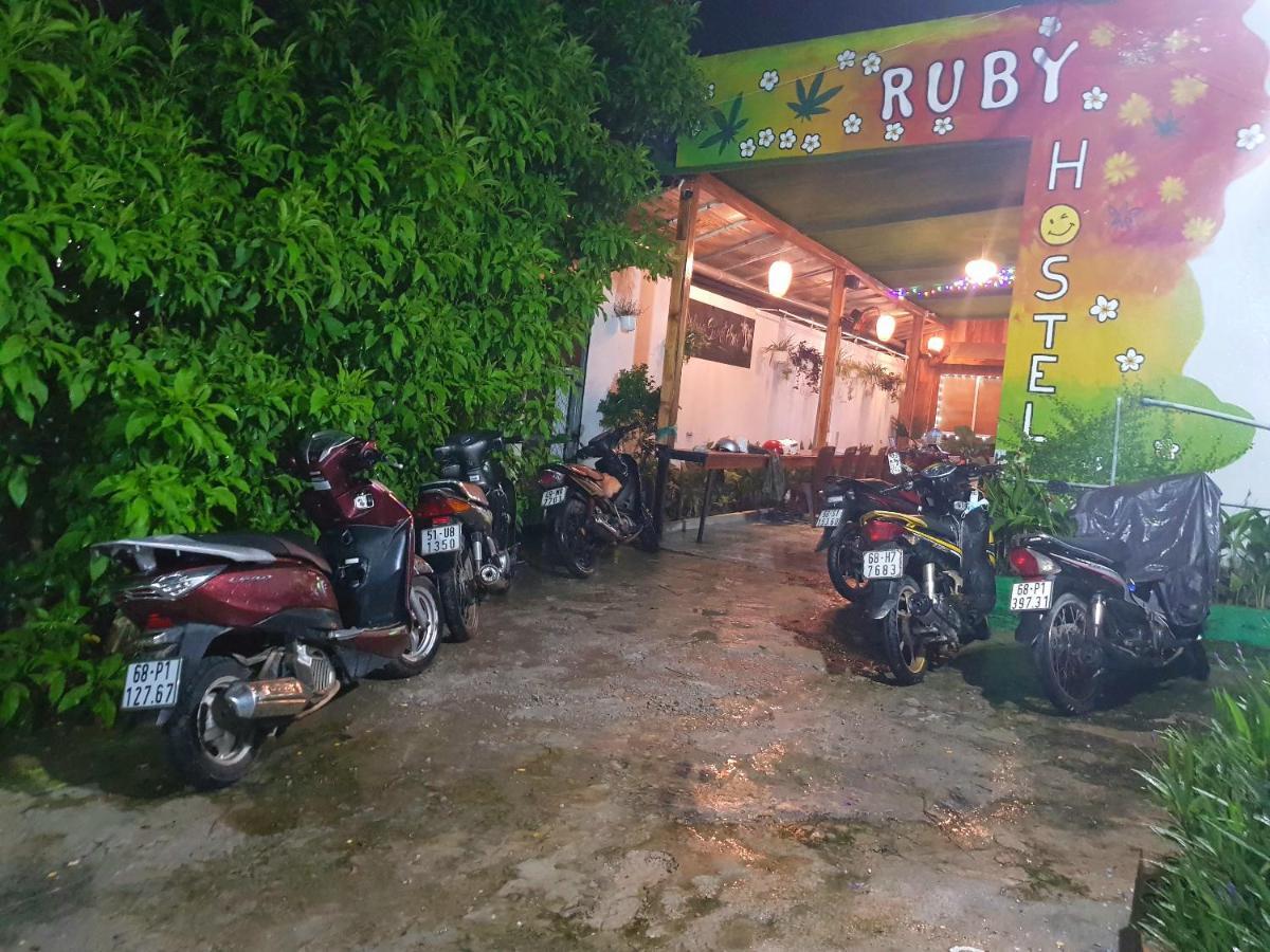 Ruby Phu Quoc Hostel Exteriör bild